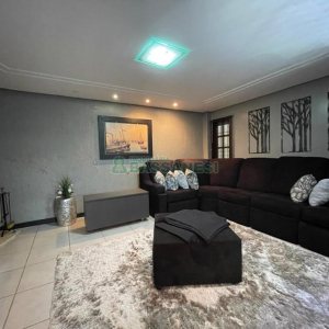 Casa com 190m², 3 dormitórios, 1 vaga, no bairro Jardim Eldorado em Caxias do Sul para Alugar