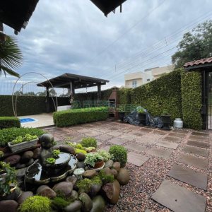 Casa com 190m², 3 dormitórios, 1 vaga, no bairro Jardim Eldorado em Caxias do Sul para Alugar