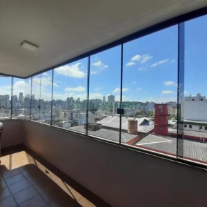 Apto Mobiliado com 122m², 3 dormitórios, 1 vaga, no bairro Pio X em Caxias do Sul para Alugar