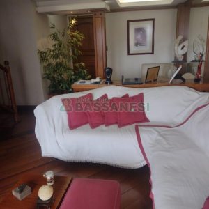 Apartamento com 259m², 4 dormitórios, 2 vagas, no bairro Pio X em Caxias do Sul para Comprar