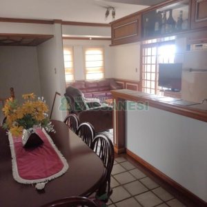 Apartamento com 259m², 4 dormitórios, 2 vagas, no bairro Pio X em Caxias do Sul para Comprar