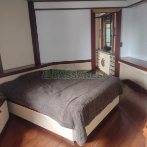 Apartamento com 259m², 4 dormitórios, 2 vagas, no bairro Pio X em Caxias do Sul para Comprar