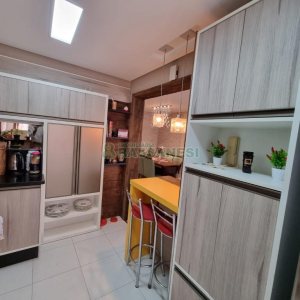 Apartamento com 63m², 2 dormitórios, 1 vaga, no bairro Marechal Floriano em Caxias do Sul para Comprar