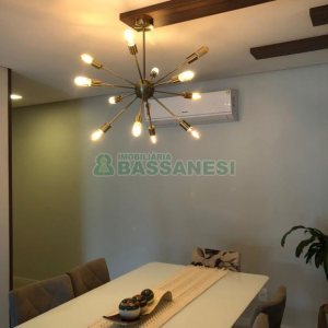 Apto Mobiliado com 90m², 2 dormitórios, 3 vagas, no bairro Charqueadas em Caxias do Sul para Alugar