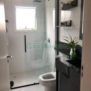 Apto Mobiliado com 90m², 2 dormitórios, 3 vagas, no bairro Charqueadas em Caxias do Sul para Alugar