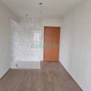 Apartamento com 54m², 2 dormitórios, 1 vaga, no bairro Cristo Redentor em Caxias do Sul para Comprar