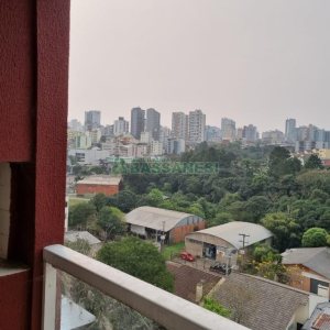 Apartamento com 54m², 2 dormitórios, 1 vaga, no bairro Cristo Redentor em Caxias do Sul para Comprar