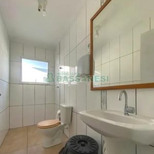 Casa com 300m², 4 dormitórios, 2 vagas, no bairro Universitário em Caxias do Sul para Alugar