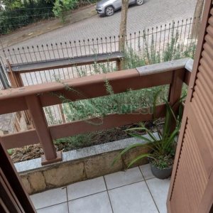 Casa com 228m², 3 dormitórios, 2 vagas, no bairro Panazzolo em Caxias do Sul para Comprar