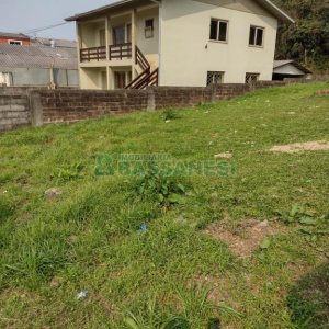 Terreno com 360m², no bairro Esplanada em Caxias do Sul para Comprar