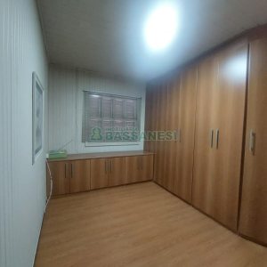 Casa com 450m², 4 dormitórios, 2 vagas, no bairro Lourdes em Caxias do Sul para Comprar
