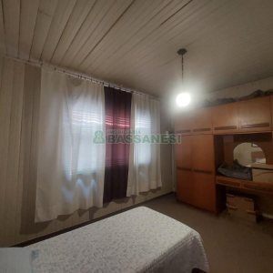 Casa com 450m², 4 dormitórios, 2 vagas, no bairro Lourdes em Caxias do Sul para Comprar