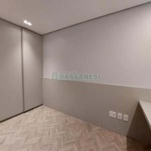 Apartamento com 104m², 3 dormitórios, 2 vagas, no bairro Universitário em Caxias do Sul para Comprar
