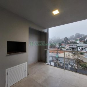 Apartamento com 104m², 3 dormitórios, 2 vagas, no bairro Universitário em Caxias do Sul para Comprar