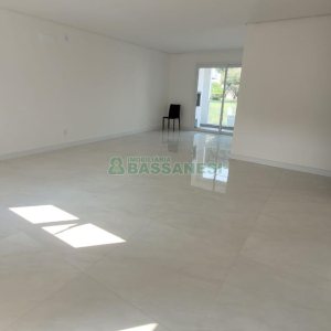 Apartamento com 149m², 3 dormitórios, 2 vagas, no bairro Altos do Seminario em Caxias do Sul para Comprar