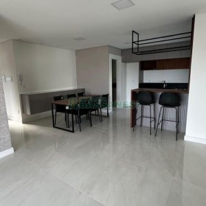 Apartamento com 96m², 3 dormitórios, 2 vagas, no bairro Altos do Seminario em Caxias do Sul para Comprar