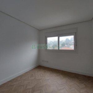 Apartamento com 101m², 3 dormitórios, 2 vagas, no bairro Universitário em Caxias do Sul para Comprar