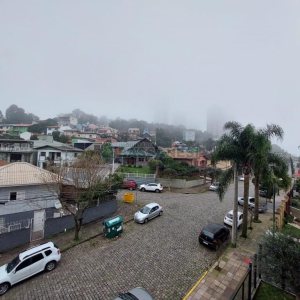 Apartamento com 101m², 3 dormitórios, 2 vagas, no bairro Universitário em Caxias do Sul para Comprar