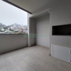 Apartamento com 101m², 3 dormitórios, 2 vagas, no bairro Universitário em Caxias do Sul para Comprar