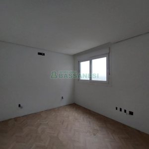 Apartamento com 104m², 3 dormitórios, 2 vagas, no bairro Universitário em Caxias do Sul para Comprar