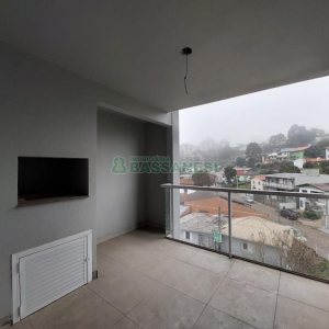 Apartamento com 104m², 3 dormitórios, 2 vagas, no bairro Universitário em Caxias do Sul para Comprar