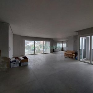 Apto/Cobertura com 195m², 3 dormitórios, 2 vagas, no bairro Universitário em Caxias do Sul para Comprar