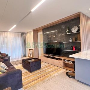 Apartamento com 140m², 3 dormitórios, 4 vagas, no bairro Madureira em Caxias do Sul para Alugar ou Comprar