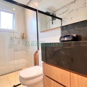 Apartamento com 140m², 3 dormitórios, 4 vagas, no bairro Madureira em Caxias do Sul para Alugar ou Comprar