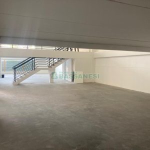 Loja com 156m², no bairro Panazzolo em Caxias do Sul para Alugar