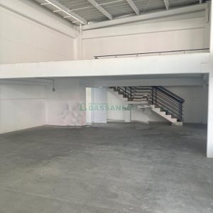 Loja com 156m², no bairro Panazzolo em Caxias do Sul para Alugar