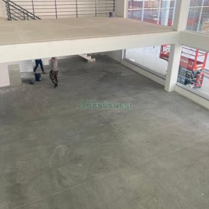 Loja com 156m², no bairro Panazzolo em Caxias do Sul para Alugar