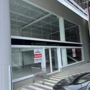Loja com 156m², no bairro Panazzolo em Caxias do Sul para Alugar