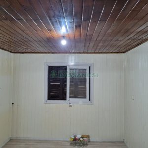 Casa com 63m², 3 dormitórios, 1 vaga, no bairro Esplanada em Caxias do Sul para Comprar