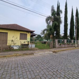 Casa com 100m², 3 dormitórios, no bairro Ana Rech em Caxias do Sul para Comprar