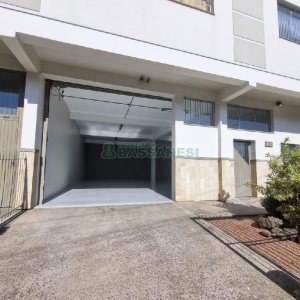 Loja com 192m², no bairro Kayser em Caxias do Sul para Alugar