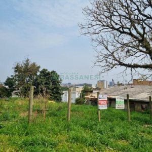 Terreno com 378m², no bairro Santa Lúcia em Caxias do Sul para Comprar