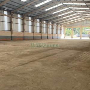 Pavilhão com 5500m², no bairro Otavio Rocha em Flores da Cunha para Alugar