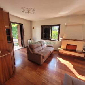 Apartamento com 122m², 3 dormitórios, 2 vagas, no bairro Cinqüentenário em Caxias do Sul para Comprar