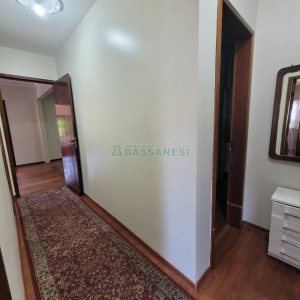 Apartamento com 122m², 3 dormitórios, 2 vagas, no bairro Cinqüentenário em Caxias do Sul para Comprar