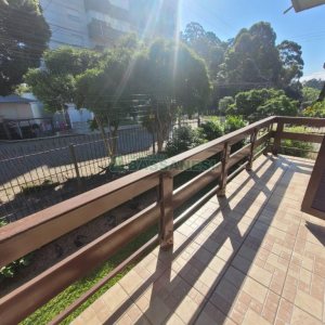 Apartamento com 122m², 3 dormitórios, 2 vagas, no bairro Cinqüentenário em Caxias do Sul para Comprar