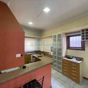 Casa com 337m², 3 dormitórios, 3 vagas, no bairro Bela Vista em Caxias do Sul para Comprar