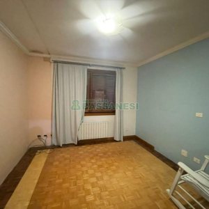 Casa com 337m², 3 dormitórios, 3 vagas, no bairro Bela Vista em Caxias do Sul para Comprar