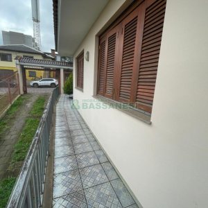 Casa com 337m², 3 dormitórios, 3 vagas, no bairro Bela Vista em Caxias do Sul para Comprar