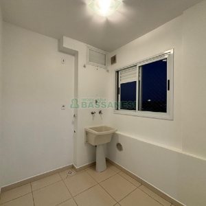 Apartamento com 101m², 3 dormitórios, 2 vagas, no bairro Universitário em Caxias do Sul para Comprar
