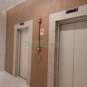 Apartamento com 101m², 3 dormitórios, 2 vagas, no bairro Universitário em Caxias do Sul para Comprar