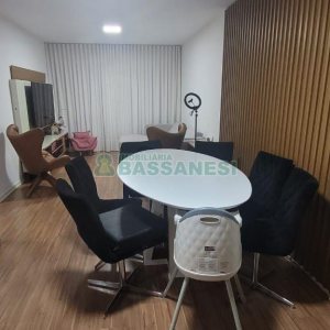 Apartamento com 101m², 3 dormitórios, 2 vagas, no bairro Universitário em Caxias do Sul para Comprar