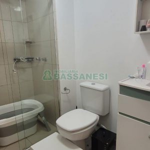 Apartamento com 101m², 3 dormitórios, 2 vagas, no bairro Universitário em Caxias do Sul para Comprar