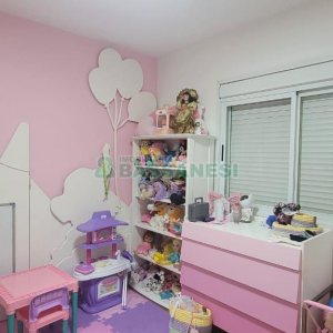 Apartamento com 101m², 3 dormitórios, 2 vagas, no bairro Universitário em Caxias do Sul para Comprar