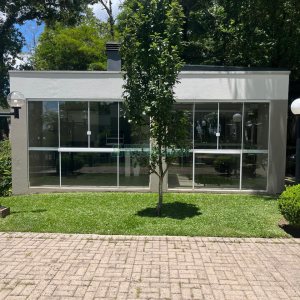 Apartamento com 101m², 3 dormitórios, 2 vagas, no bairro Universitário em Caxias do Sul para Comprar