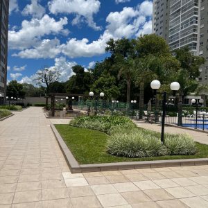 Apartamento com 101m², 3 dormitórios, 2 vagas, no bairro Universitário em Caxias do Sul para Comprar